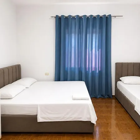 Rene Hotel